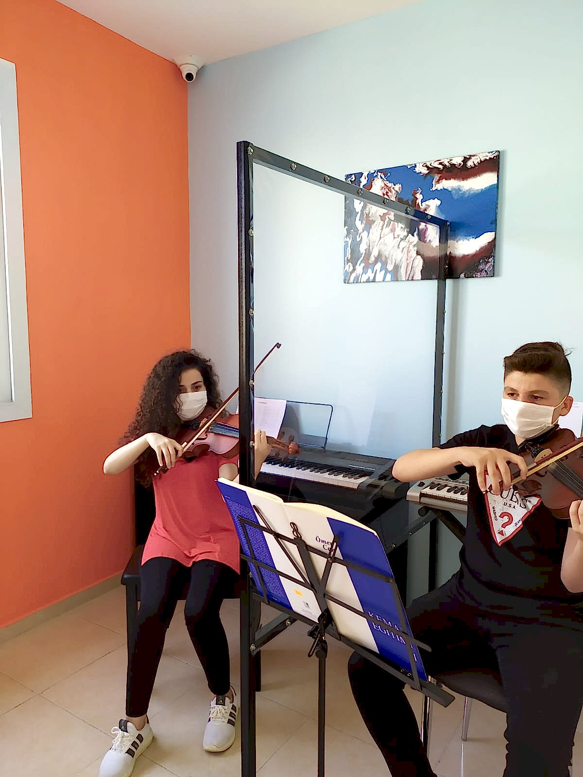 Ahenk Müzik Keman Kursu Ahenk Müzik Keman Kursu
